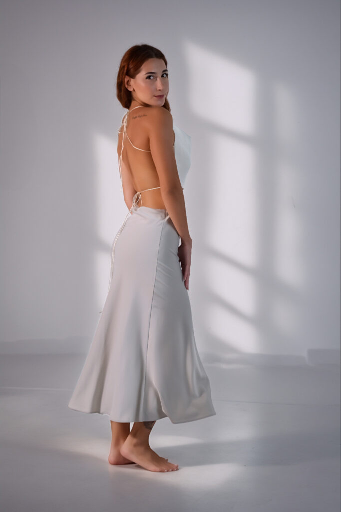 Midi Length Skirt (Satin-Effect Material)