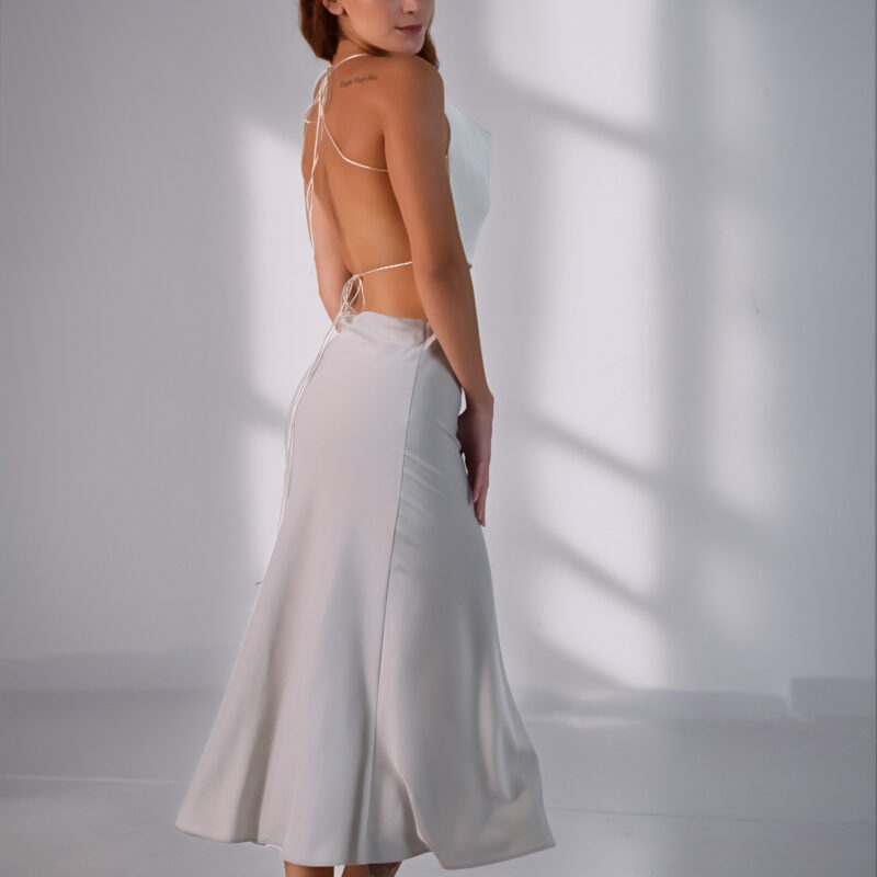 Midi Length Skirt (Satin-Effect Material)