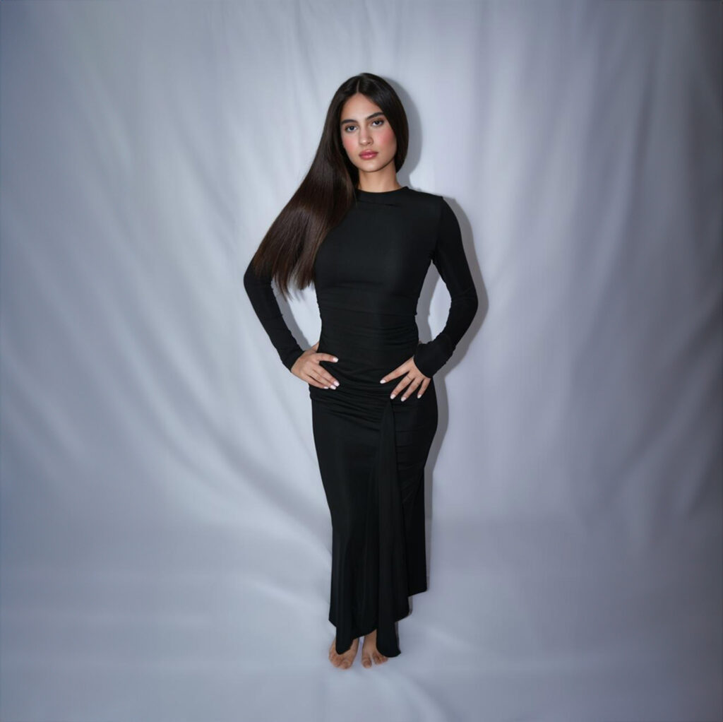 Long Sleeve Maxi Dress Black